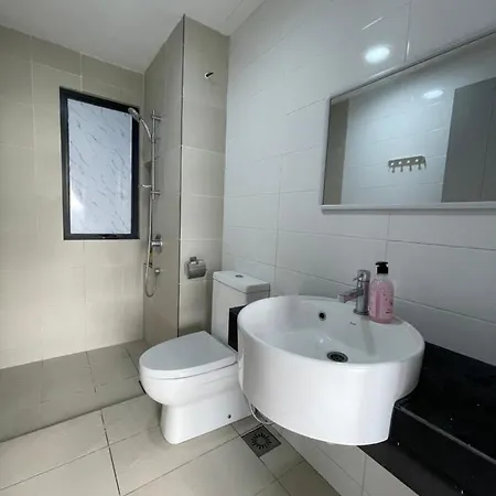 1Tebrau Southkey Midvelly By Affinity Johor Bahru Apartment Exterior photo